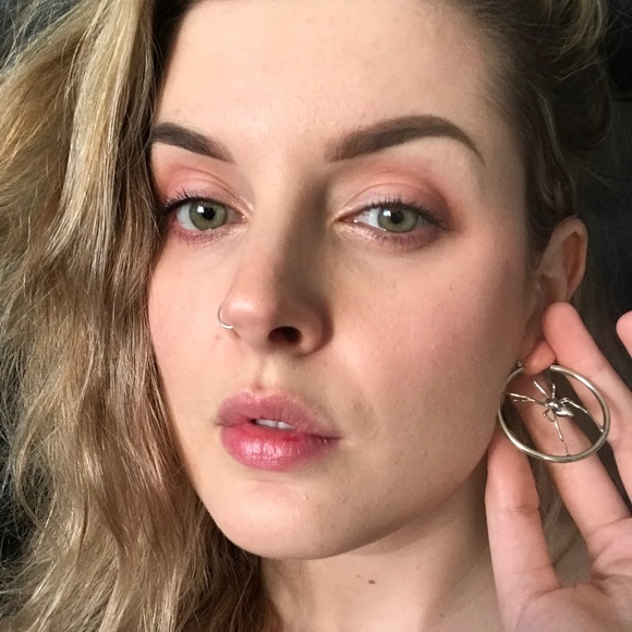 Meet your Posher, Tianna - Picture 6 of 8